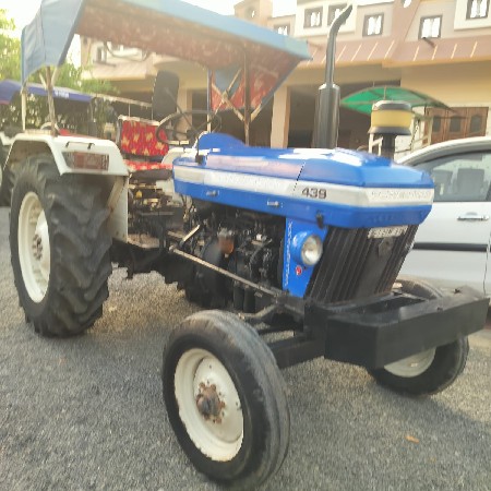 powertrac ટ્રેક્ટર વેચવાનું છે