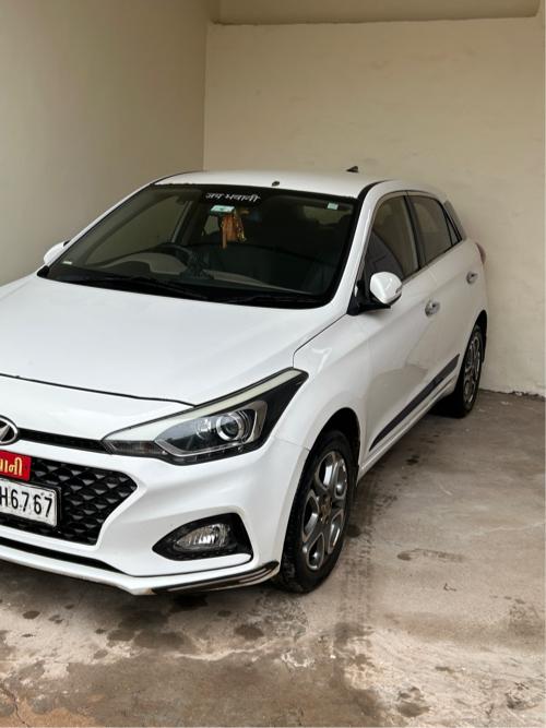 Hyundai i20 Asta Vechvani se
