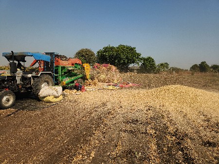 9 વીઘા નું ખરીયું વેચવાનું છે.