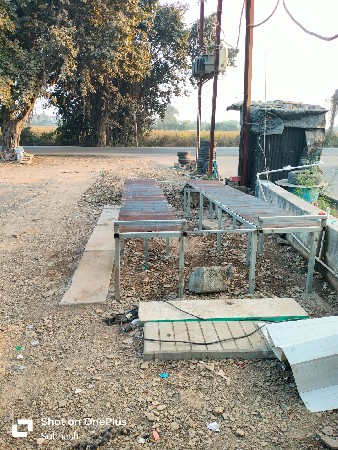 ગેરેજ માટે ની ગોદી વેચવાની છે