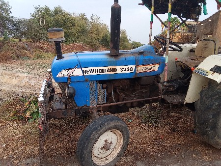 new holland ટ્રેક્ટર વેચવાનું છે
