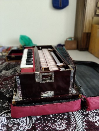 13 SKEL 3LAEIN premier lan vesvanus