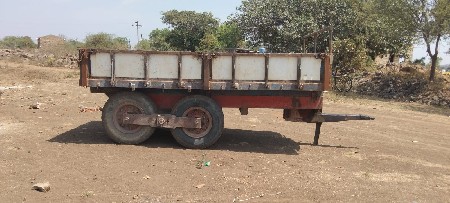 ટેલર વેચવાનું છે