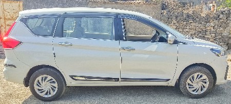 ઘરઘરાઉ ગાડી વેચવાની છે