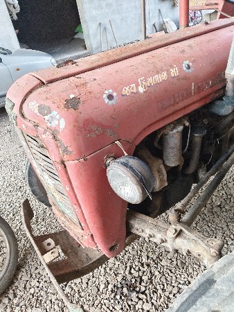 ટ્રેક્ટર મેસી સ્ટાન્ડર્ડ