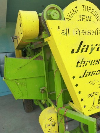 જયંત મગફળી થ્રેસર