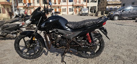 ટુ વ્હીલ વેચવાનું છે,