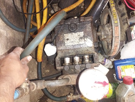 સર્વિસ Teshnno માલ બધો