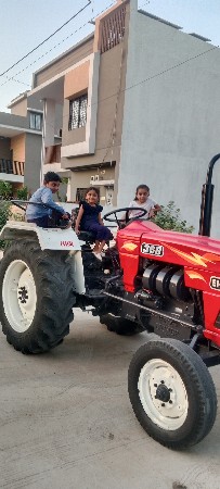 ટ્રેકટર વેચવાનું છે