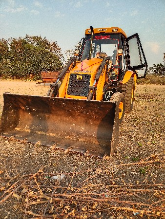 જેસીબી 2010