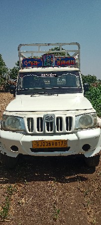 પીકપ બોલેરો વેચવાનો છે