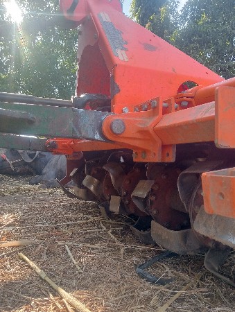 રોટાવેટર વેચવાનું છે