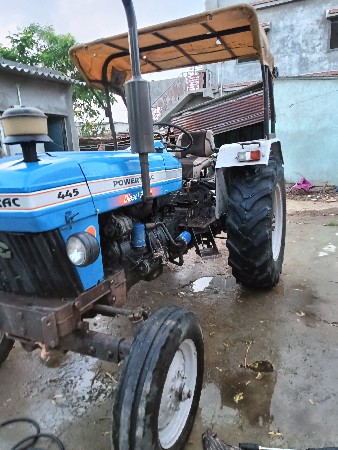 ટ્રેક્ટર 445 કીમત 160