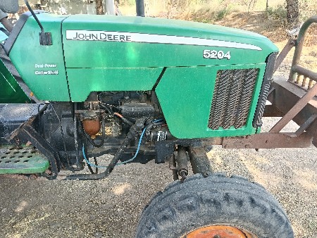 john deere 5204