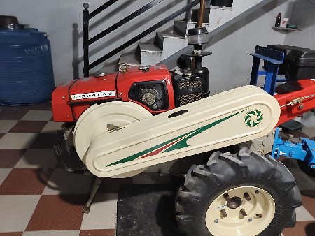 VST શિંગડા વાળુ ટ્રેકટર વેચવાનુ છે