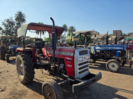 ટ્રેક્ટર વેચવાના છે