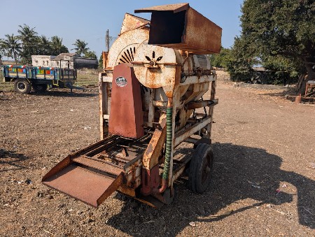 વેચવાની છે