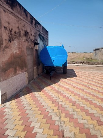 પાણી નો ટાંકો વેચવા નો છે
