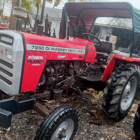 ટ્રેક્ટર વેચવાનું છે