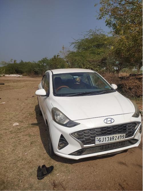 કાર વેચવાની છે