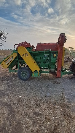 જંગીર થ્રેશર વેચવાનો છે