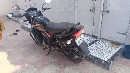 ટુ વ્હીલર વેચવાનું છે