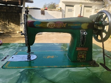 સિલાઈ મશીન વેચવાનું છે