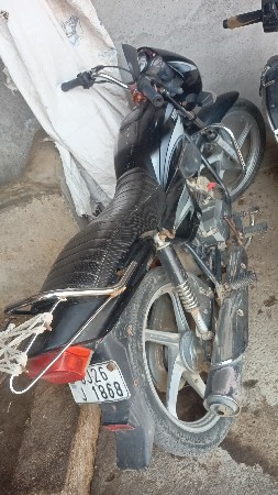 સ્પેલન્ડર પ્લસ  વેચવાનું છે