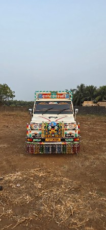 બોલેરો વેચવાનો છે