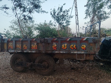 ટોલી વેચવાની છે