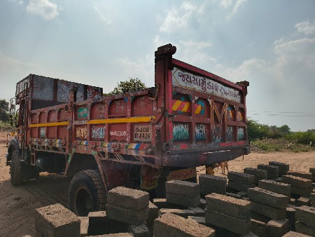 थंबनेल 2