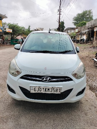 i10, 2011 no 7 ke 8 મો મહિનો