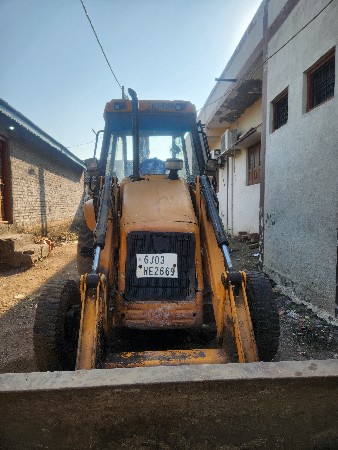 jcb