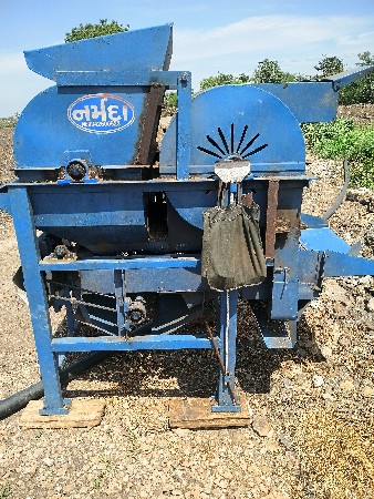 એરંડા કાઢવાની ફુકણી.