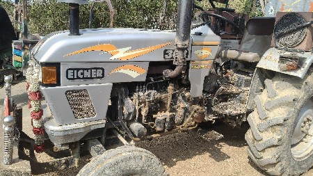 ટ્રેક્ટર વેચવાનું છે આઇસર 368 મોટા