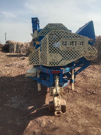 બજાજ ફુકણી