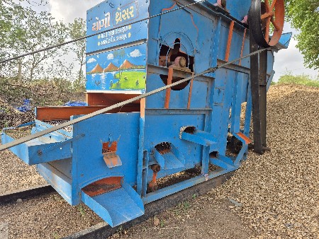 માડવી નો ફોલ વેચવાનો છે.