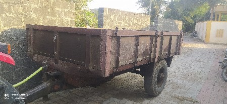 ટ્રોલી વેચવાની છે