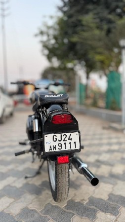 બુલેટ વેચવા નું છે