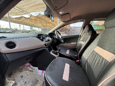 વેચવાની છે