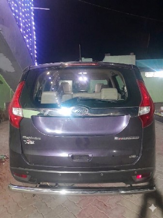 ફોર વ્હીલ-કાર વેચવાની છે