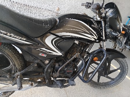 ગાડી વેચવાની છે.