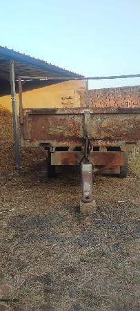 ટ્રોલિ વેચવાની છે.