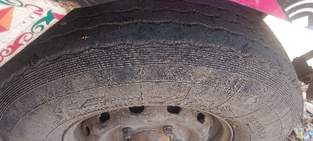 ટાયર વેચવાનું છે