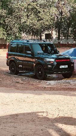 વેચવાની છે