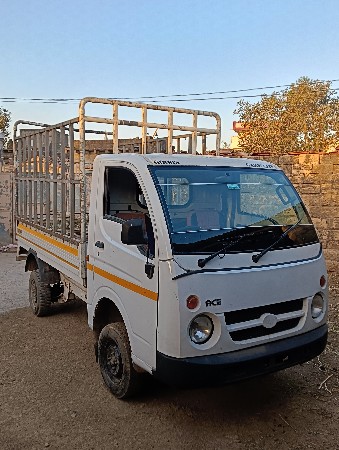 છોટા હાથી વેચવાનો છે