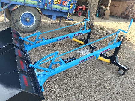 મોટા ટ્રેકટર ના લોડર