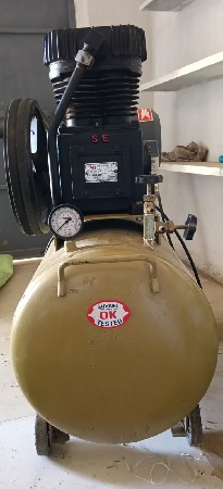 Air compressor devanu se