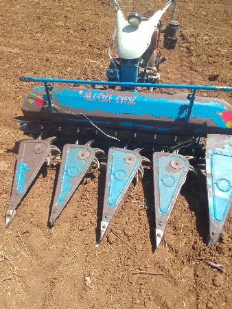 સોયાબીન ઘઉં અને મગ વાઢવાનું મશીન