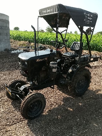 મીની ટ્રેક્ટર વેચવાનું છે